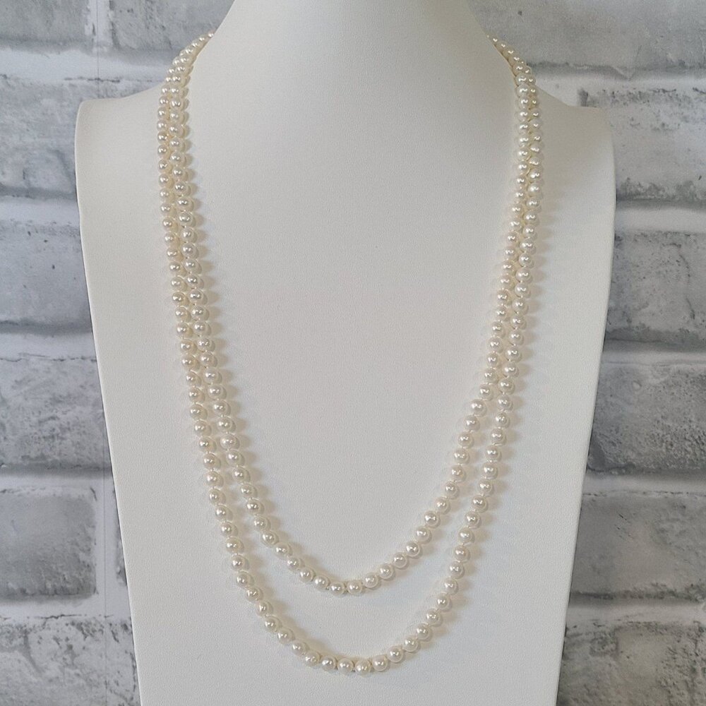 Vintage 14k JCM Pearl Necklace Knotted 26 in 5.5 mm Estate